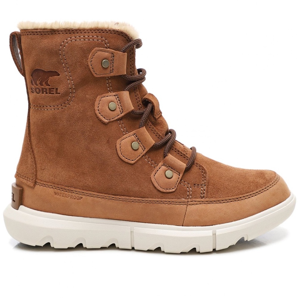 Sorel- Explorer II Joan Boots- size 6